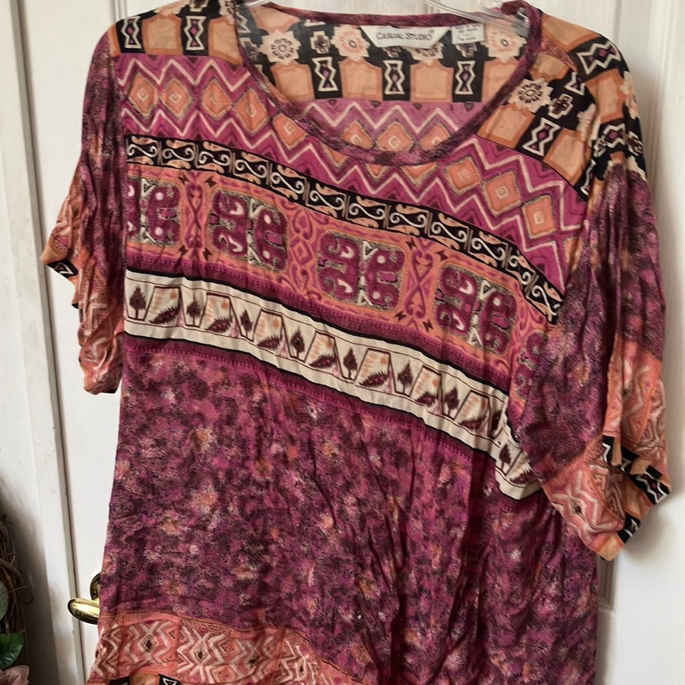 FINAL MARKDOWN Casual studio boho looking top large